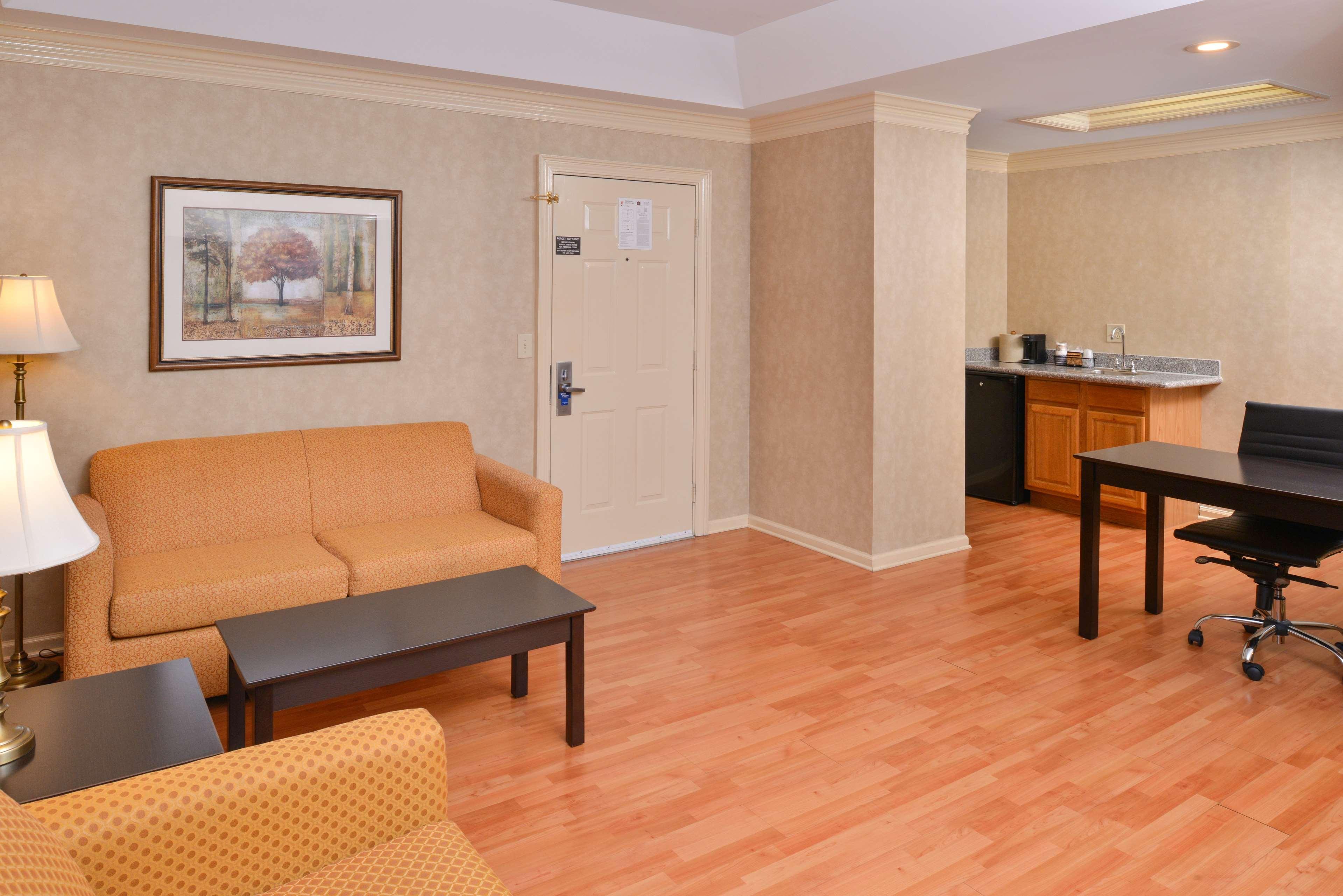 Best Western Брентуд Екстериор снимка