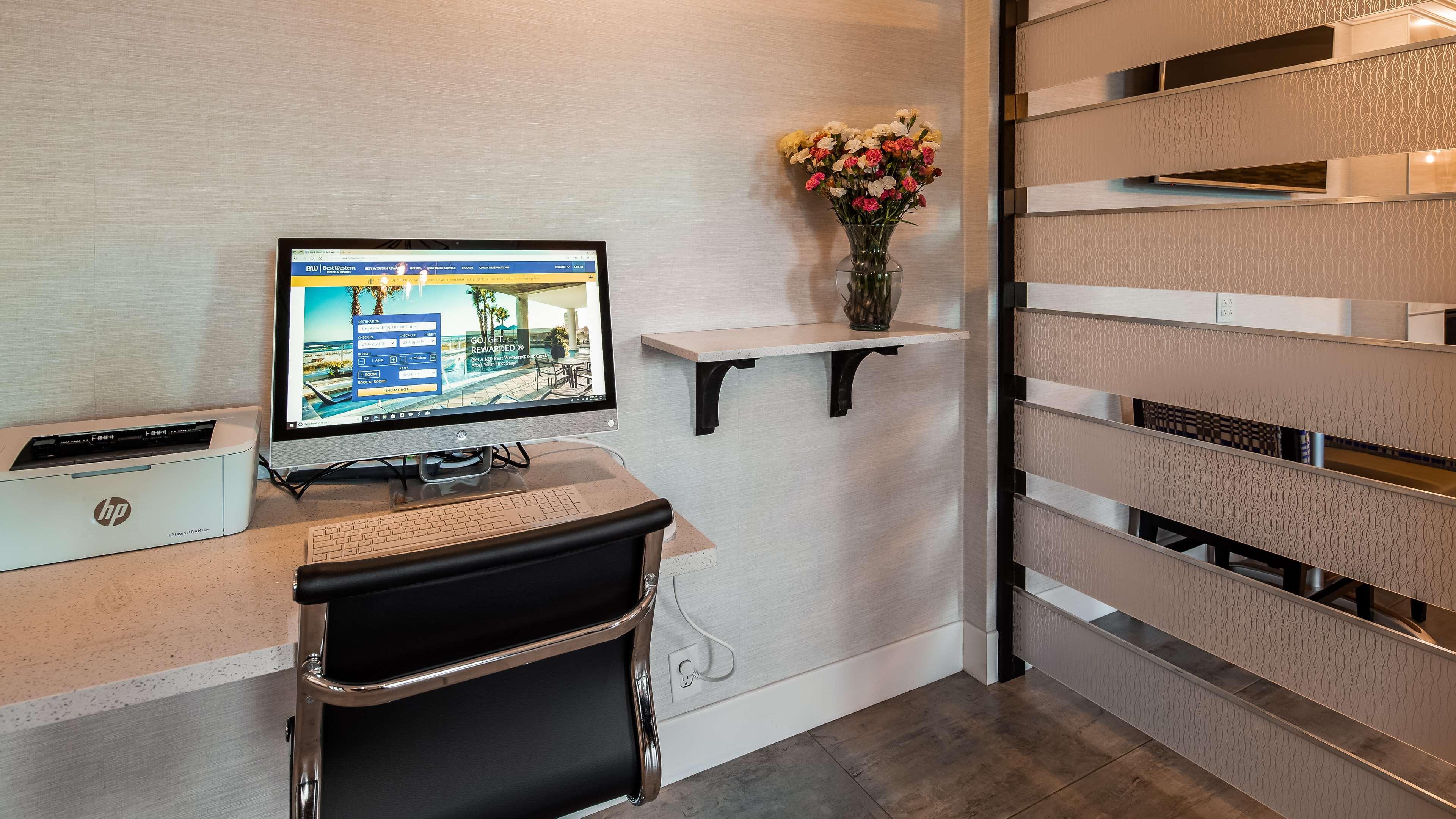 Best Western Брентуд Екстериор снимка