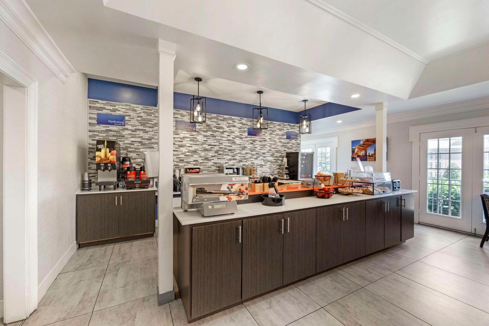 Best Western Брентуд Екстериор снимка