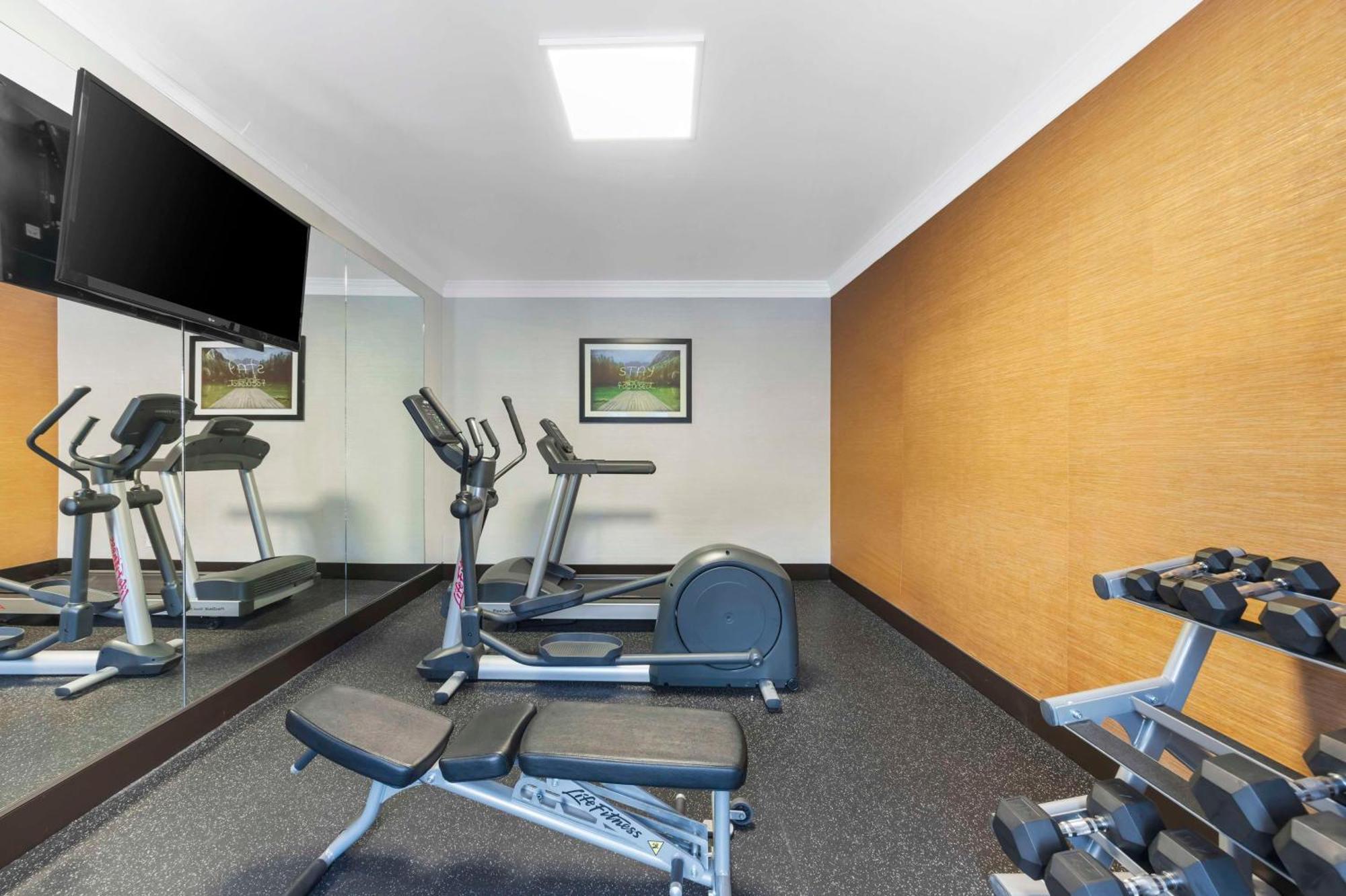 Best Western Брентуд Екстериор снимка